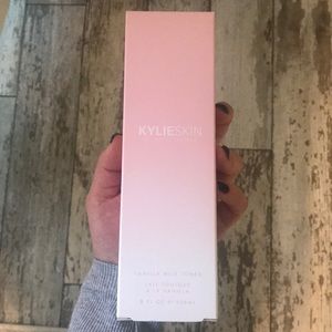Kylie Skin Vanilla Milk Toner